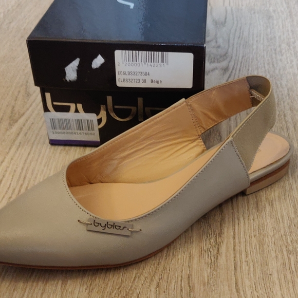 BYBLOS (made in Italy) Beige Ballet Genuine Leather Flats - Picture 5 of 16